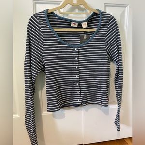 NWT Levis Long Sleeve top